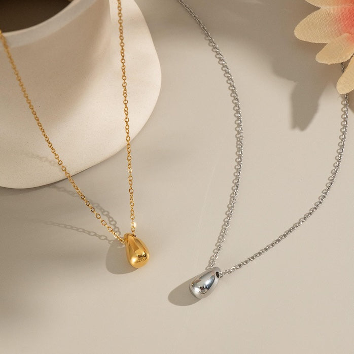 collar Gota plateado