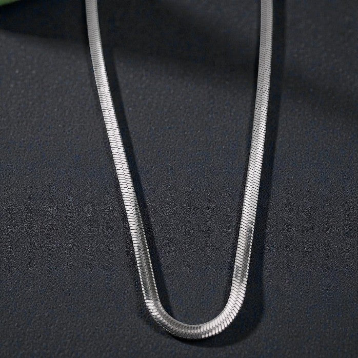 collar de cadena serpiente plateado