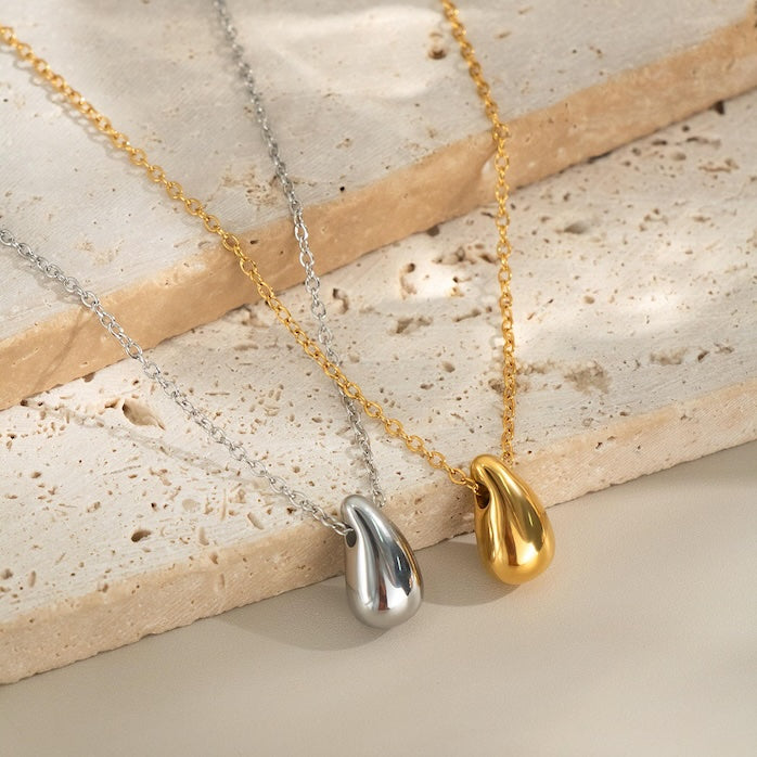 collar gota dorado