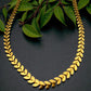 collar de hojas